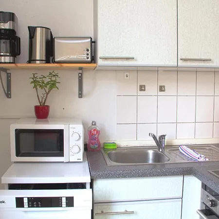 Ara Monteursunterkunft, Ferienwohnung Halle Διαμέρισμα